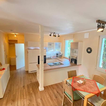 Apartment Am Schloss Брюль Экстерьер фото